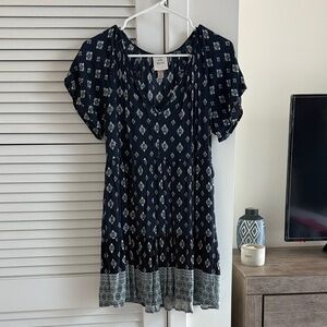 Knox Rose Dark Blue Geometric Blouse